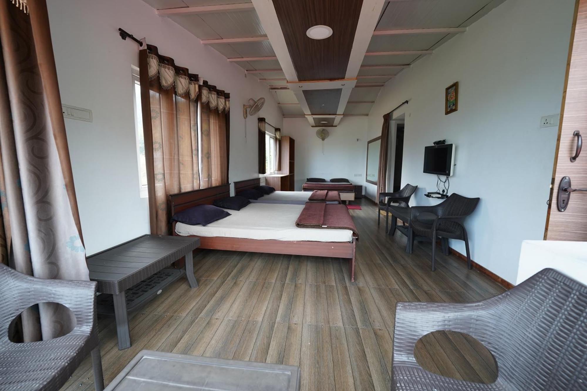 Bison Inn Ketti ภายนอก รูปภาพ
