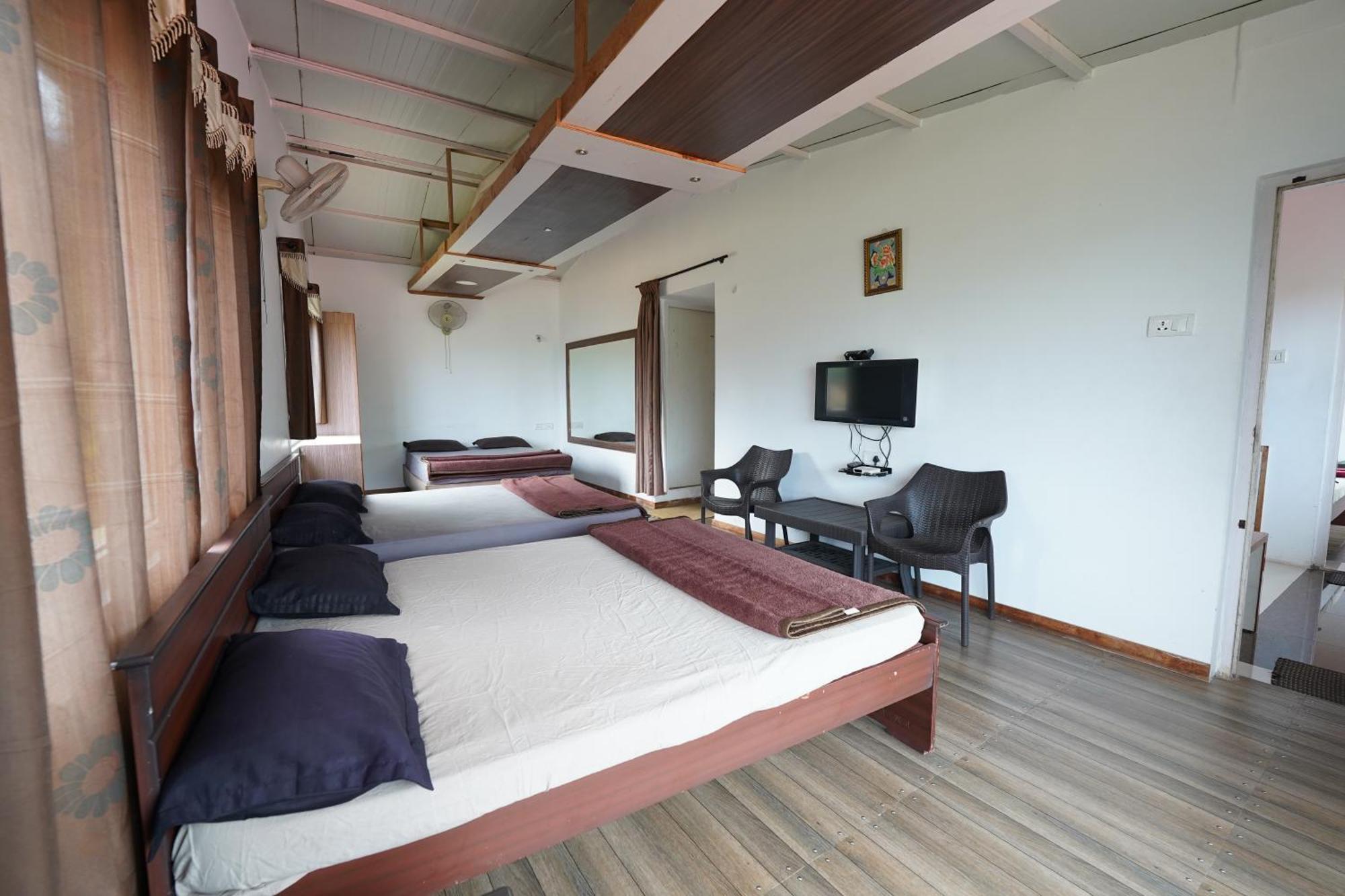 Bison Inn Ketti ภายนอก รูปภาพ